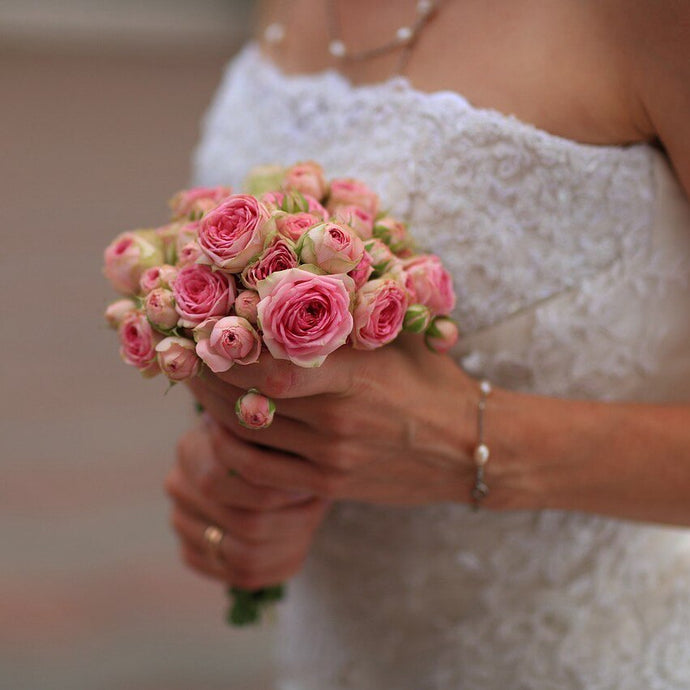 Daughter Getting Married: Gifts for Daughter on Wedding Day